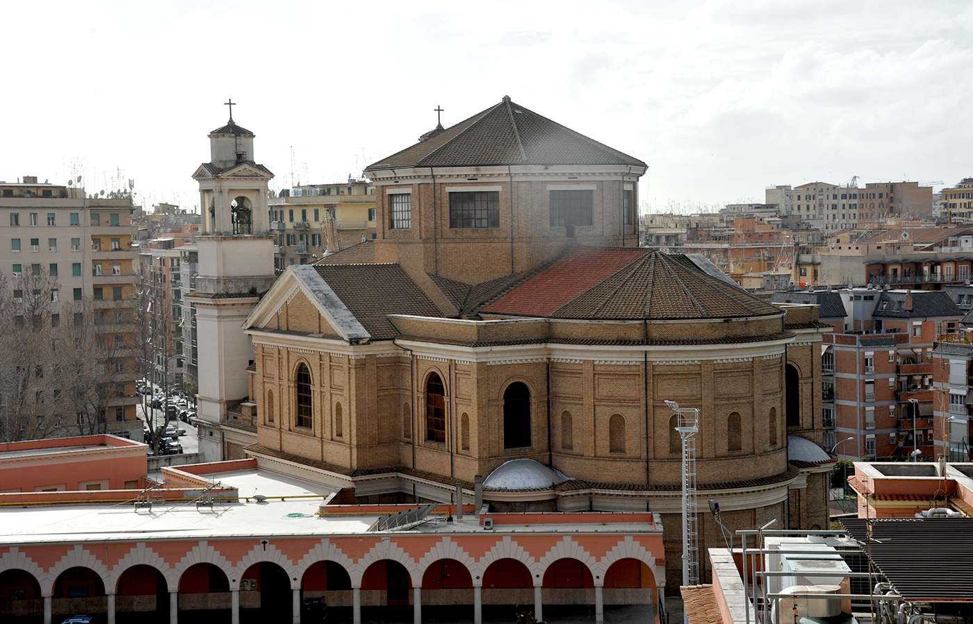Italia – Basilica Santa Maria Ausiliatrice a Roma nell’opera Pio XI